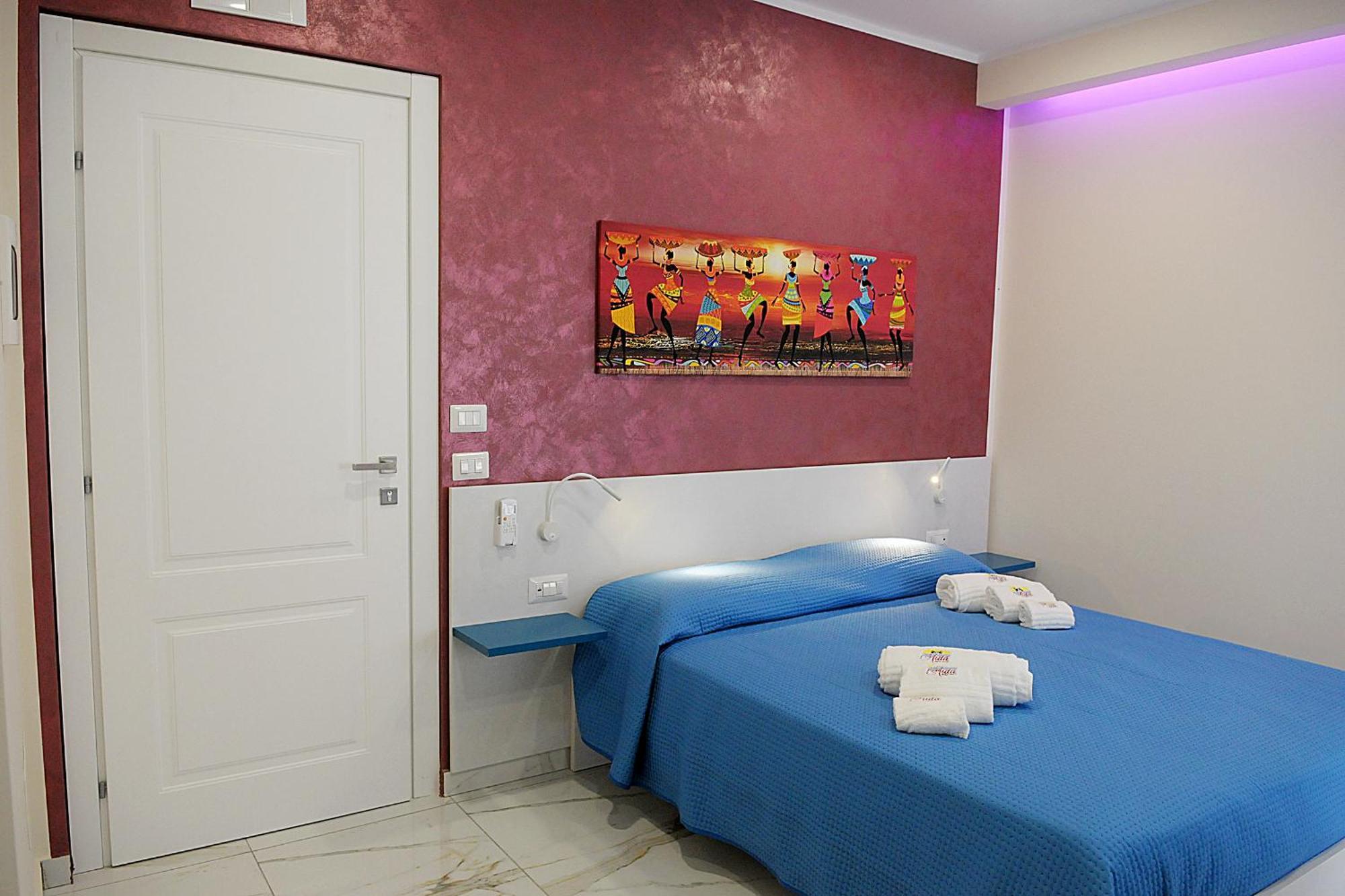 B&B Aida Rooms تْشيفالو المظهر الخارجي الصورة